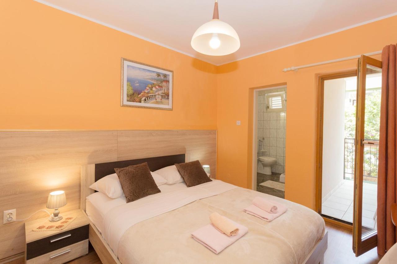 Rooms And Apartments Palma B&B Medulin Exterior photo