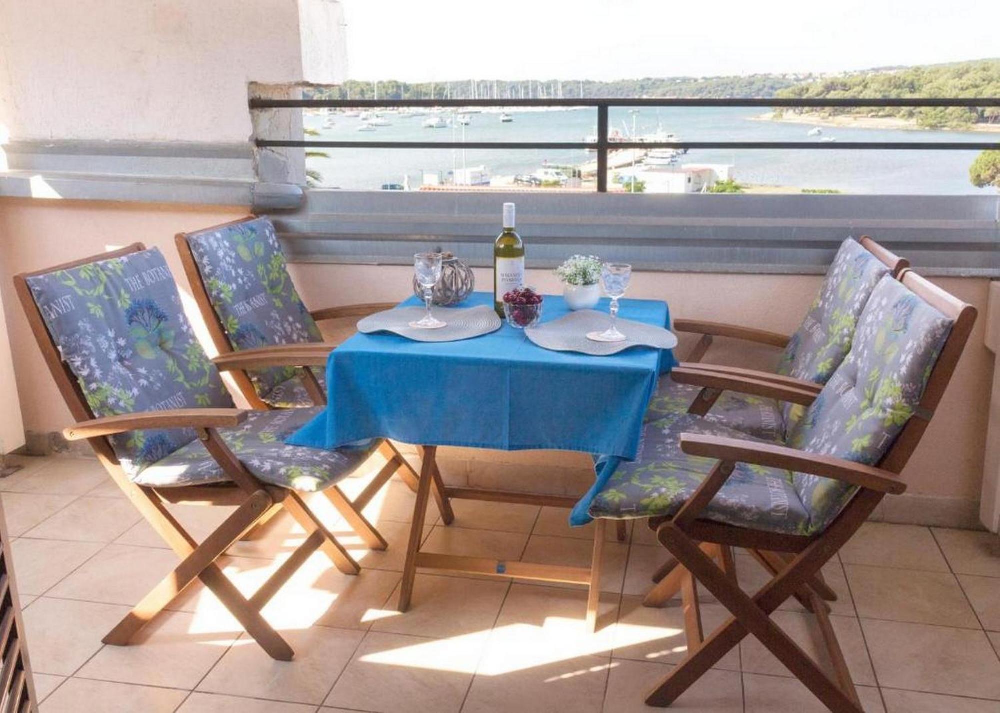 Rooms And Apartments Palma B&B Medulin Exterior photo