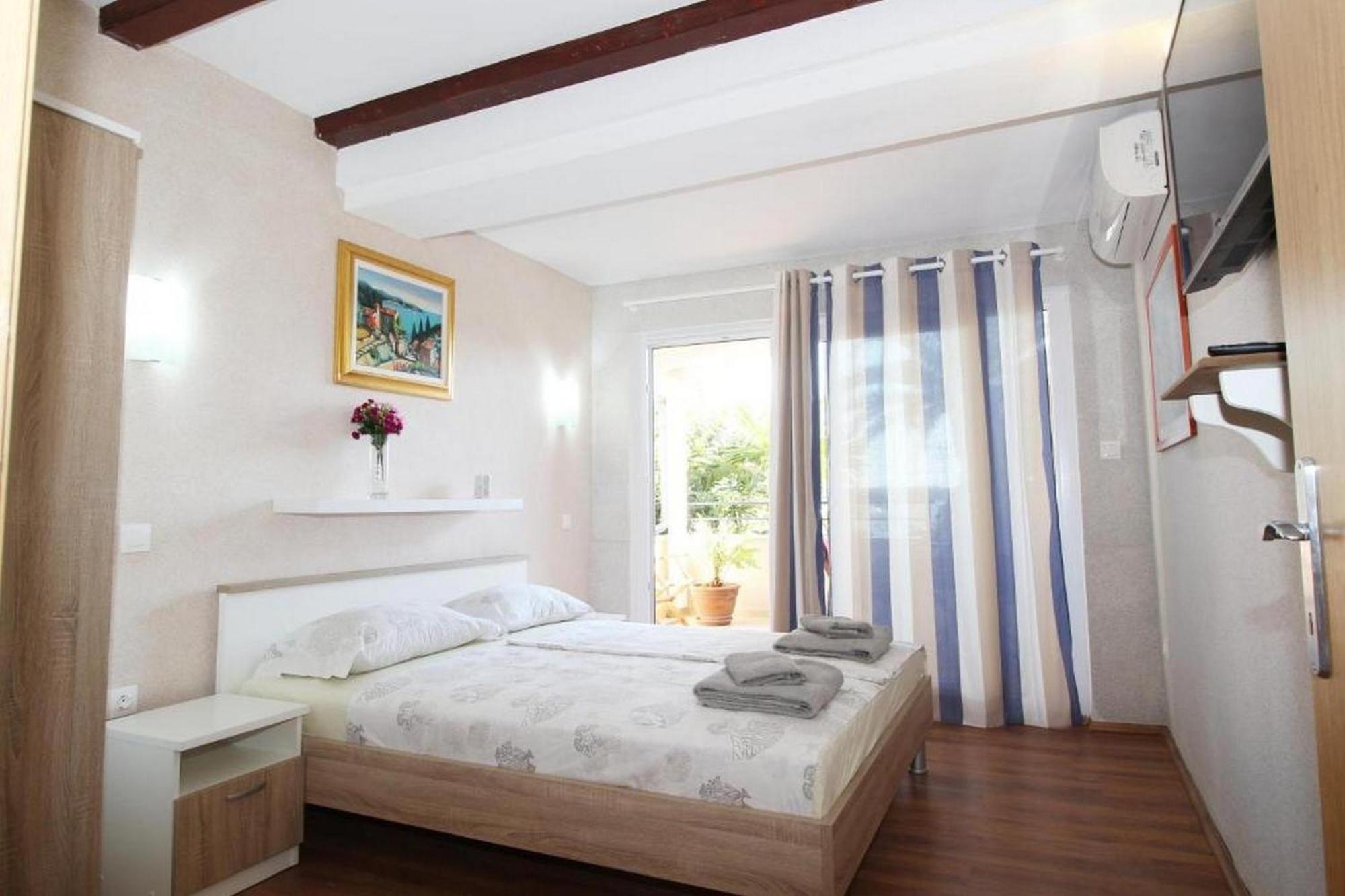 Rooms And Apartments Palma B&B Medulin Exterior photo
