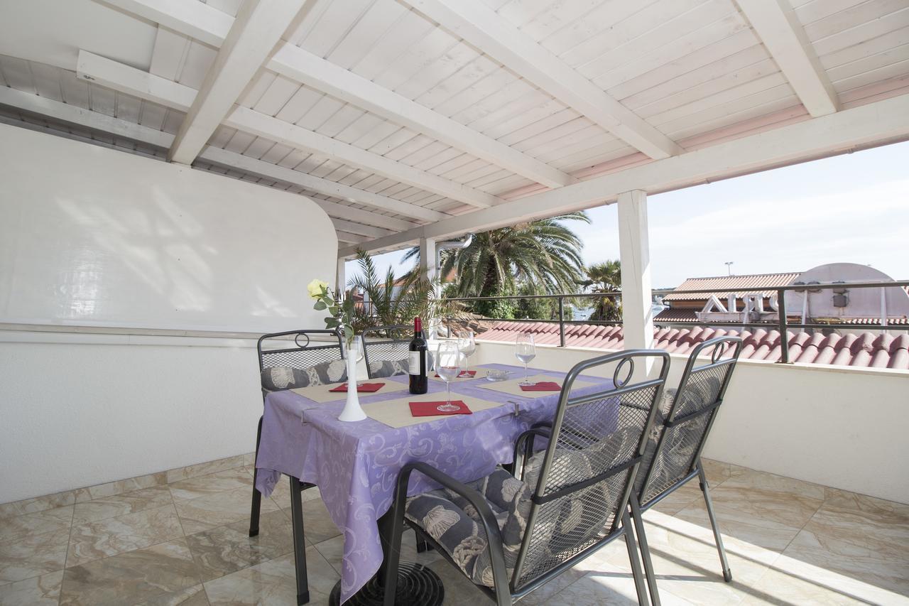 Rooms And Apartments Palma B&B Medulin Exterior photo